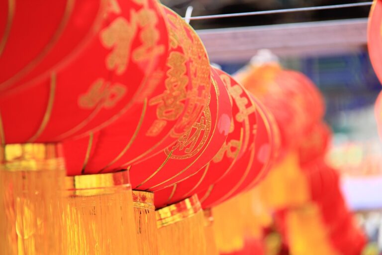 中国 AIモデル 実力 比較｜米国製に肉薄する最新技術と日本企業の選定基準