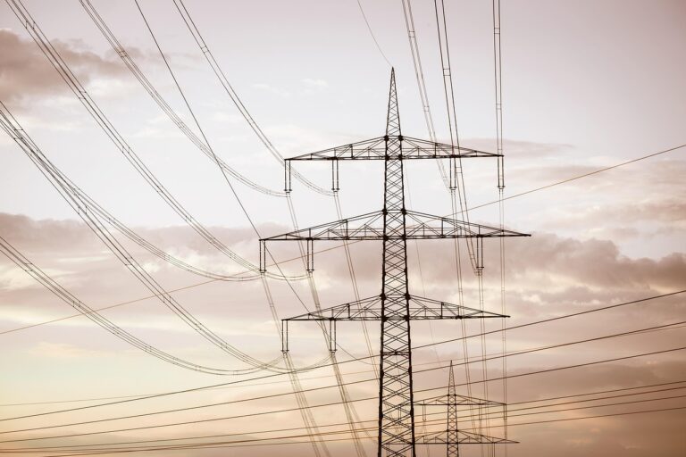 GPT-5.6の超高速Cerebras駆動が日本企業に与える影響