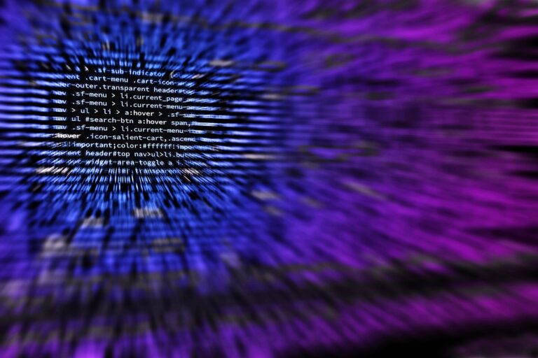 AI サイバーセキュリティ 対策の新局面：中国Z.ai「GLM-5.3」から読み解く防衛AIの経営実装