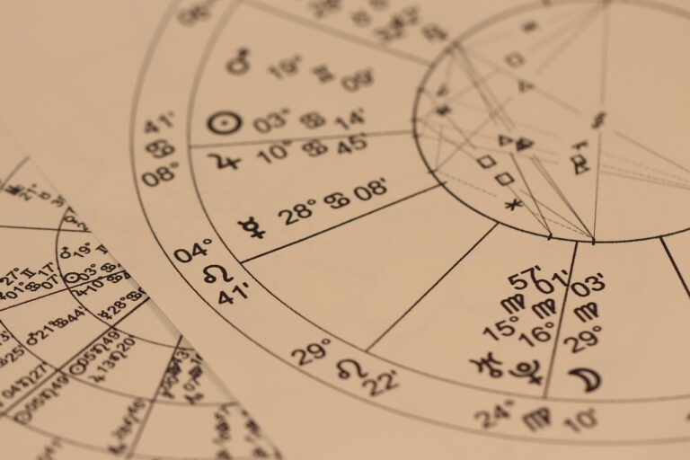 Gemini 4の性能予測と企業活用：月間10億人突破の背景から探る次世代AI導入戦略