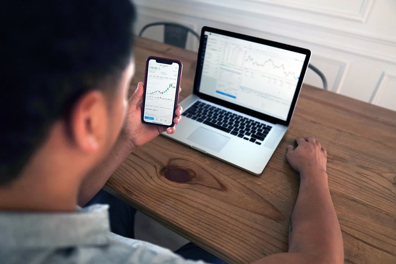 AI株価分析を個人投資家が活用する実践ガイド――日経平均続伸・AI関連株急騰を例に