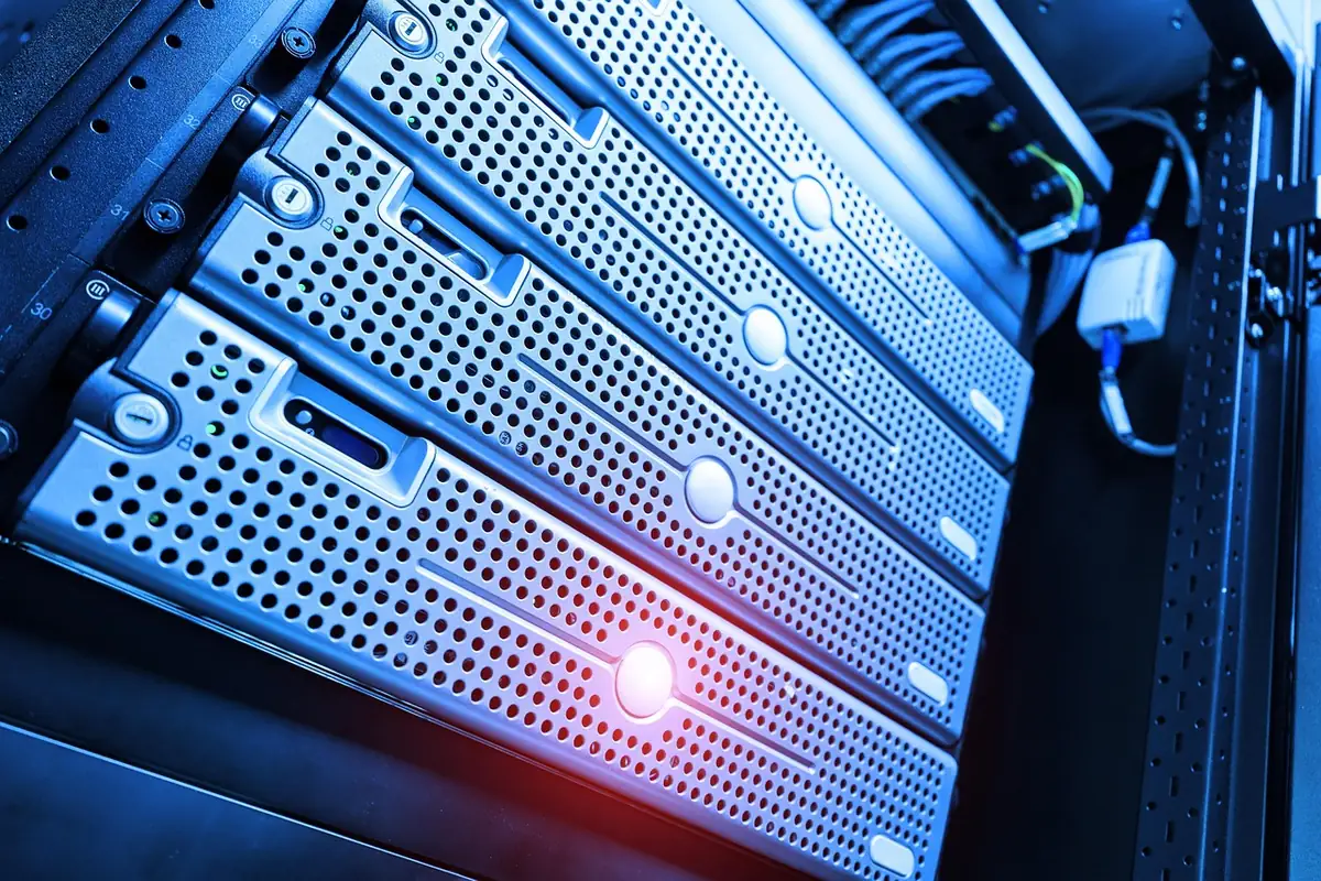 Anthropic AIクラウド契約が日本企業に問うAIインフラ投資の意思決定