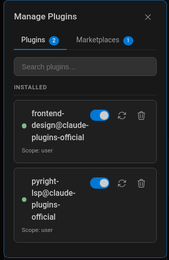 VS Codeの Claude Code 拡張機能で /plugins と入力して開いた Manage Plugins の画面。Plugins と Marketplaces のタブ、検索欄、インストール済みプラグインの一覧と有効・無効の切り替えが表示されている